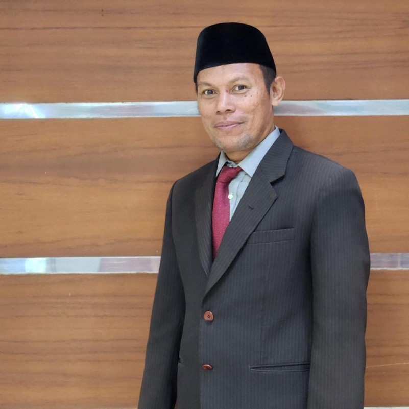 Dr. H. La Ode Ismail Ahmad, S.Ag. M. Th. I
